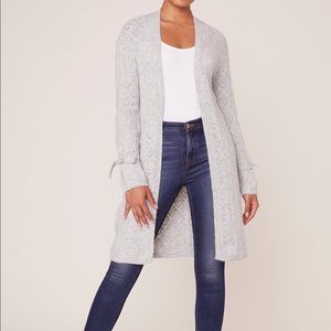 BB DAKOTA TIE TRYIN' TIE SLEEVE CARDIGAN SWEATER